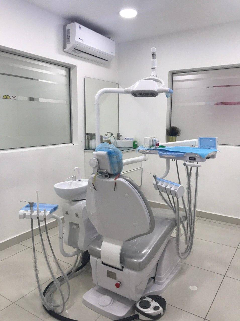 Sillón moderno de dentista